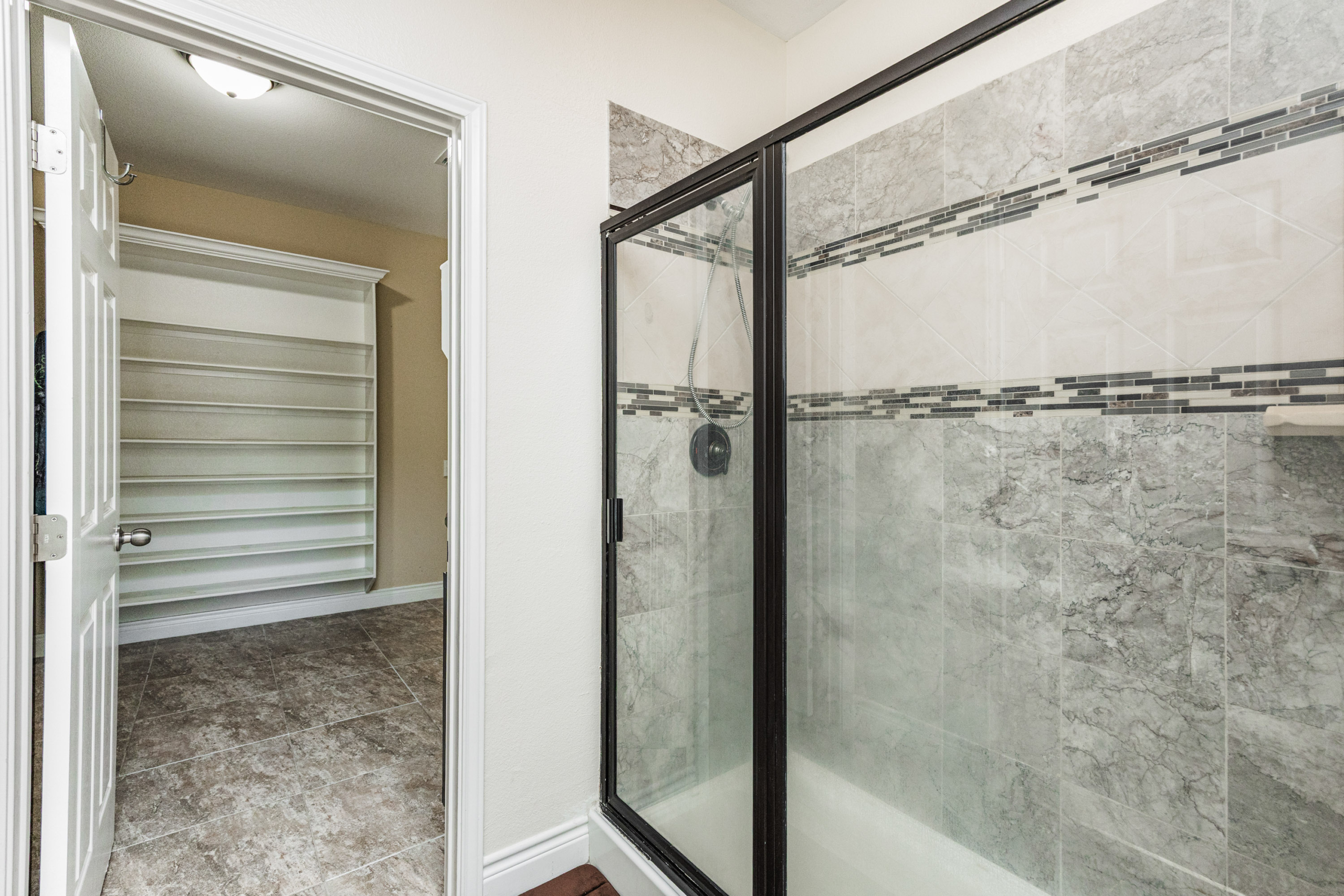 JPAGE-RealEstate-4010Giants-0745