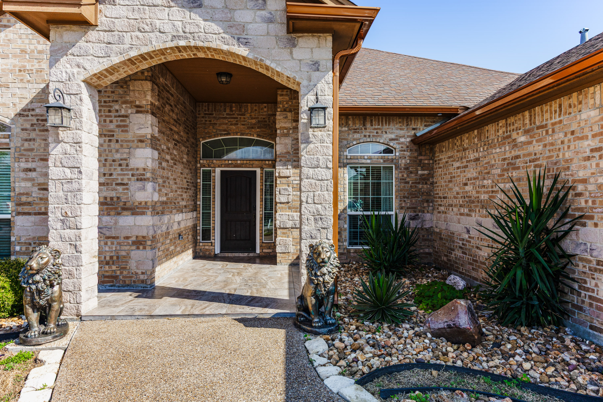 JPAGE-RealEstate-4010Giants-0813