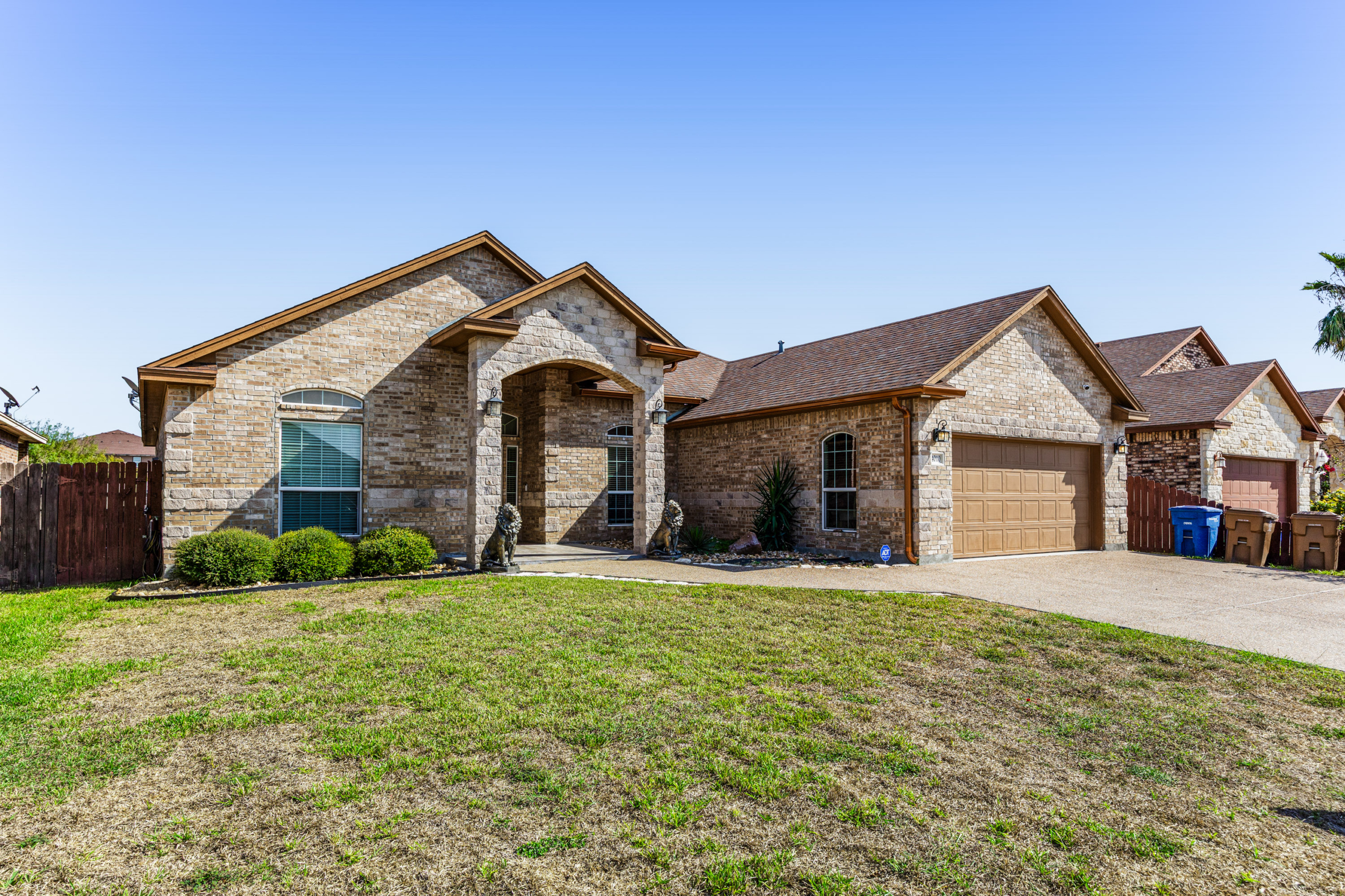 JPAGE-RealEstate-4010Giants-0816